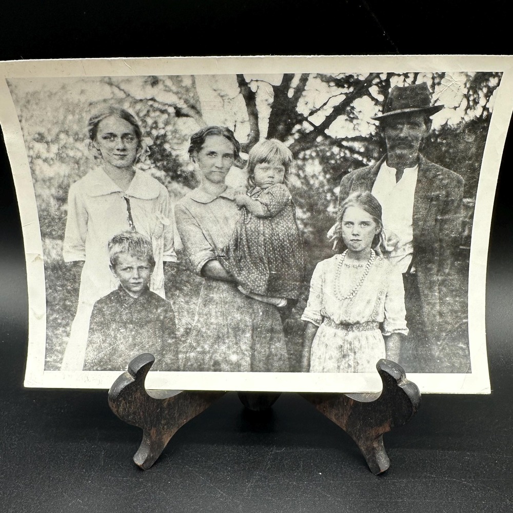 Vintage Black & White Outdoor Family Photo Children Posed Under Tree Scene